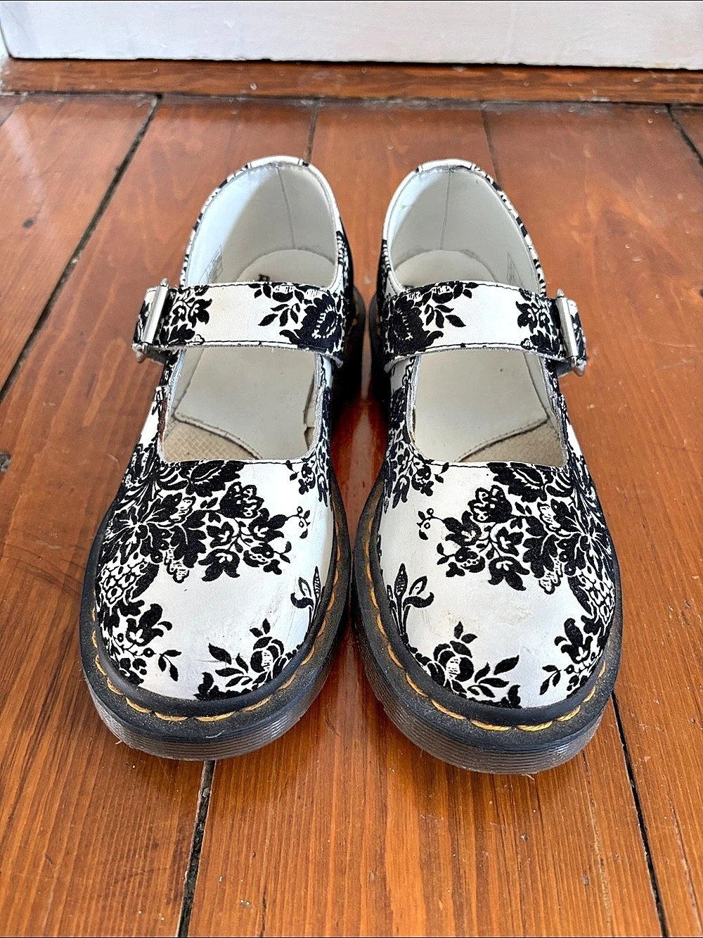 Dr. Martens AW004 PCQ81 Floral Mary Jane Flats White Black UK 5 EU 38 US 7
